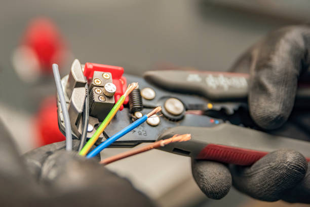 Best Ceiling Fan Installation Electrician  in Bowling Green, OH